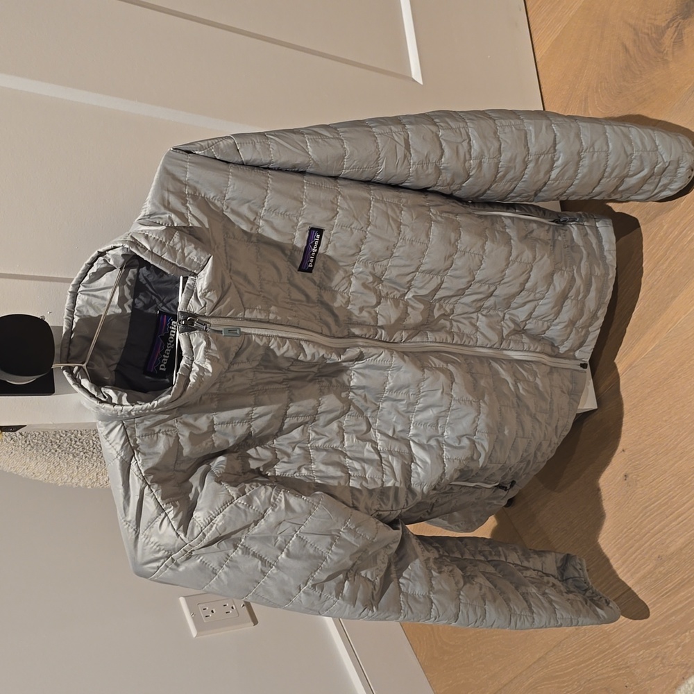 Patagonia Mens Nano Puff Large Silver